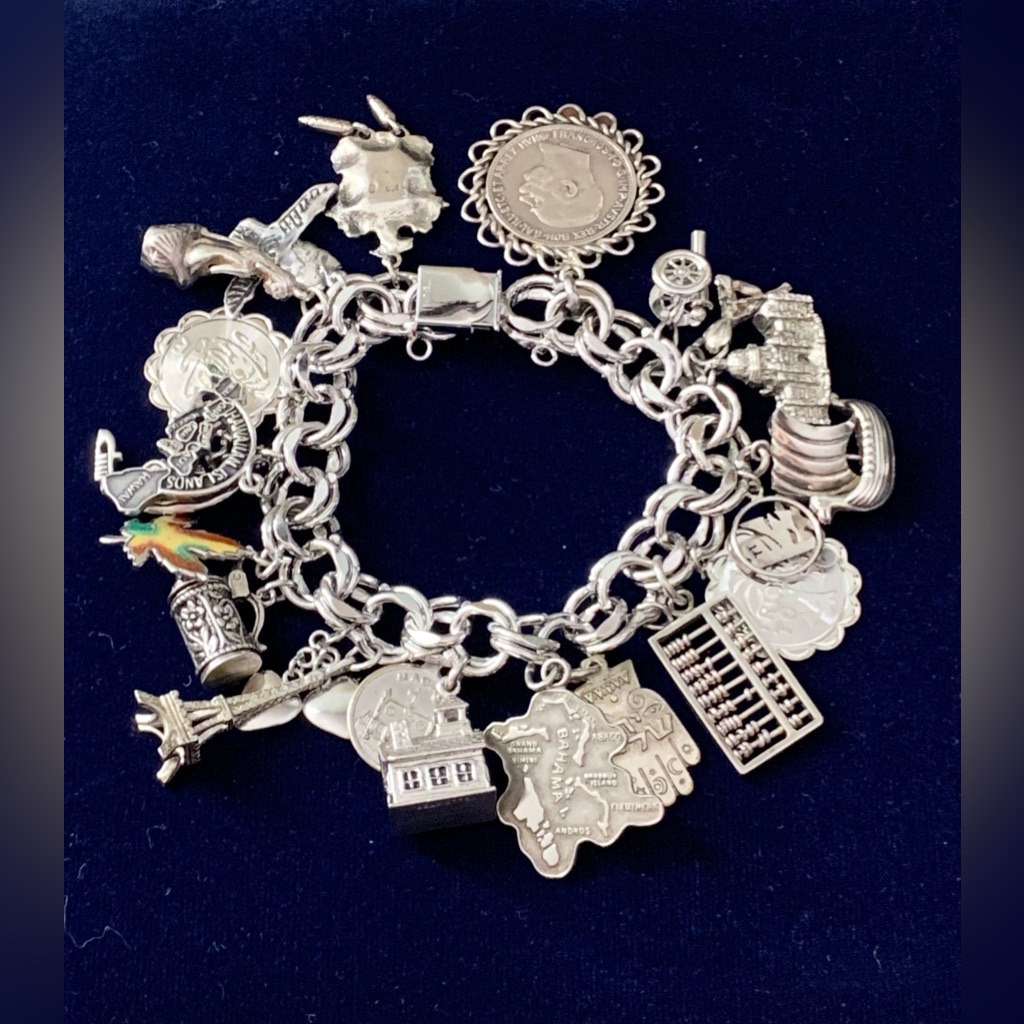 Amazing - Vintage Sterling Silver Charm Bracelet 22 Charm / Heavy 105 .7 G